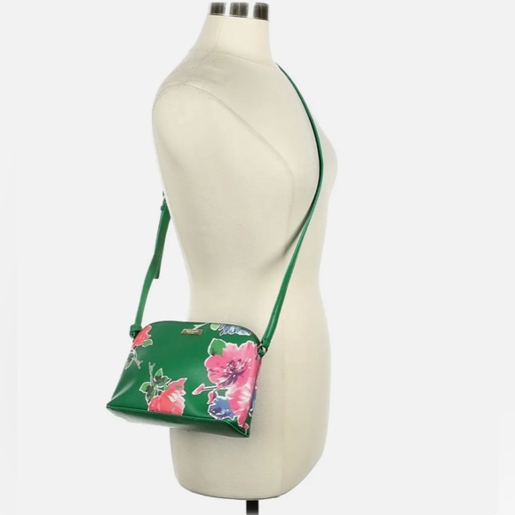 kate spade Handbags - Kate Spade Bridgewater Drive Spring Floral Crossbody